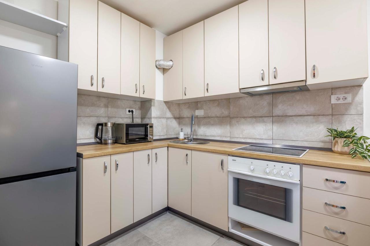 Sari City Center Apartment Novi Sad Esterno foto