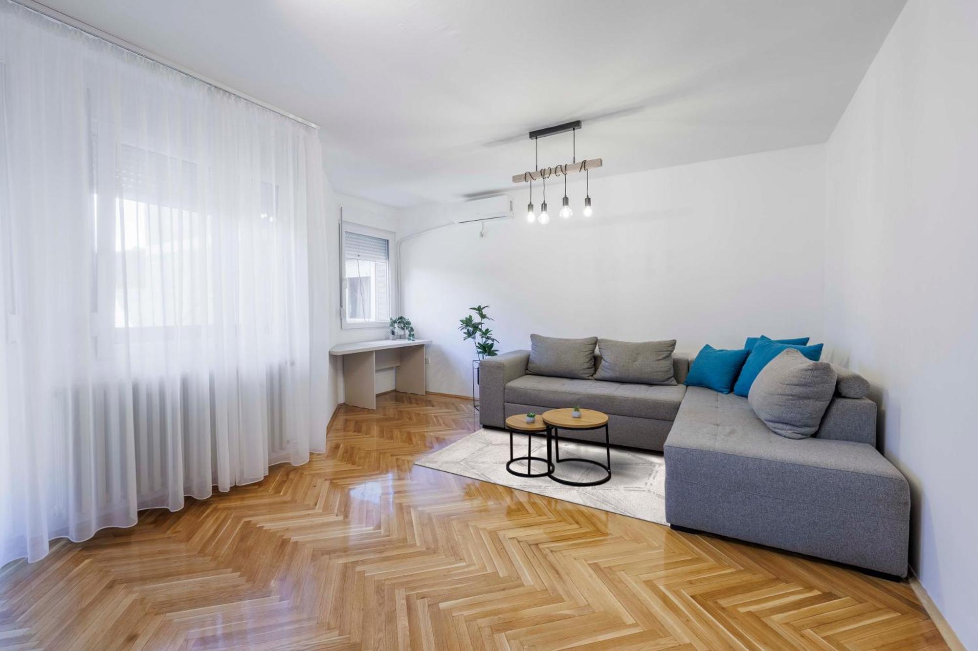 Sari City Center Apartment Novi Sad Esterno foto